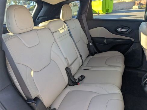 Used 2016 Jeep Cherokee Limited w/ Luxury Group image 14