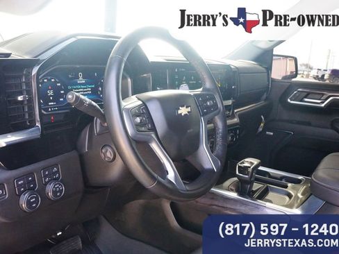 Used 2024 Chevrolet Silverado 1500 LTZ image 19