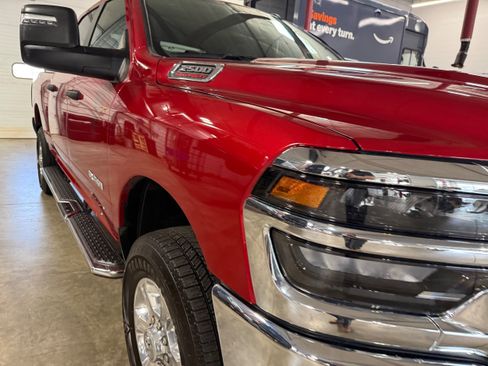 Used 2026 RAM 2500 Big Horn AWD/4WD image 5