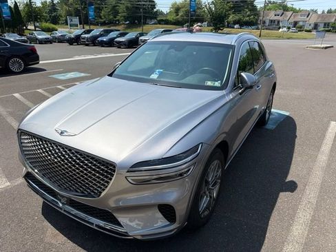 Used 2024 Genesis GV70 2.5T w/ Advanced Package AWD/4WD image 2