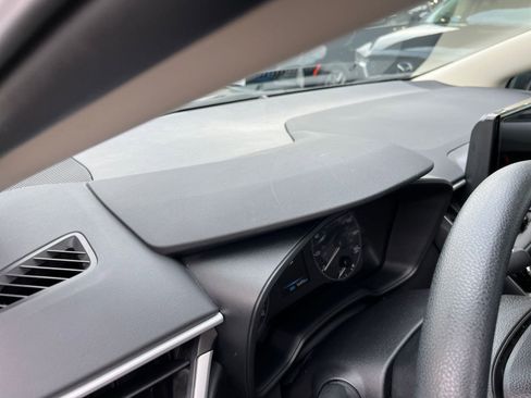 Used 2025 Toyota Corolla LE image 34