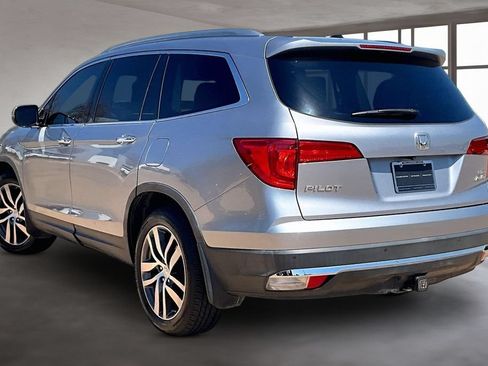 Used 2017 Honda Pilot Elite image 11