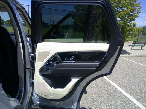 Used 2023 Land Rover Range Rover SE AWD/4WD image 55
