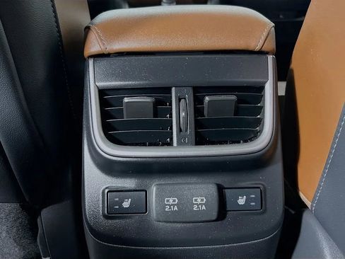 Used 2021 Subaru Outback Touring w/ Popular Package #2 image 28