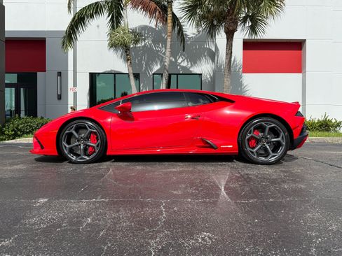 Used 2023 Lamborghini Huracan EVO RWD image 13