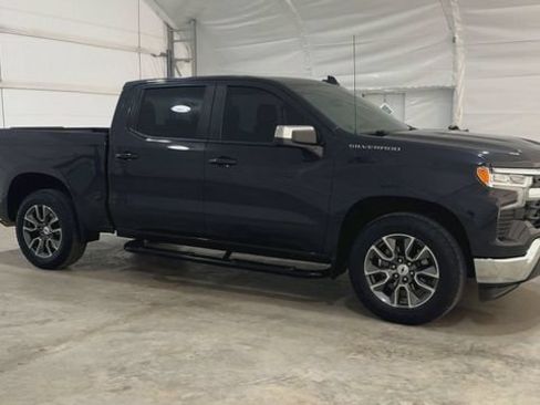 Used 2023 Chevrolet Silverado 1500 LT w/ Protection Package RWD image 6