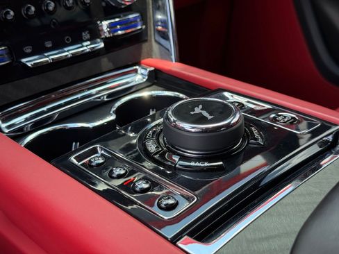Used 2019 Rolls-Royce Cullinan AWD/4WD image 29