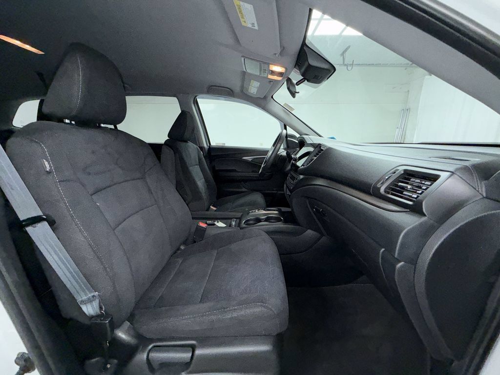 Used 2021 Honda Pilot EX image 17