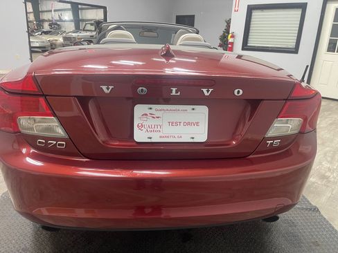 Used 2011 Volvo C70 T5 w/ Convenience Pkg FWD image 8