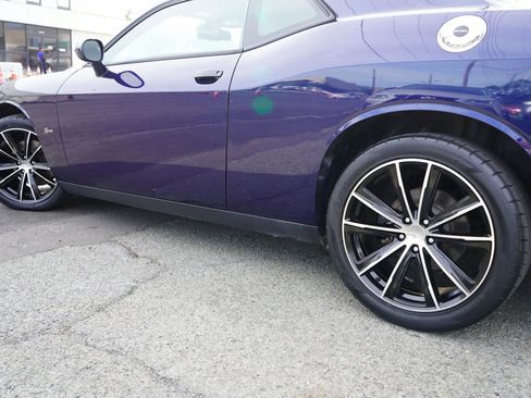 Used 2015 Dodge Challenger SXT Plus image 6