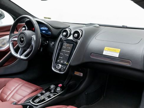 Used 2025 McLaren GTS RWD image 40