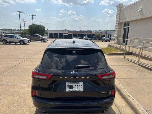 Used 2024 Ford Escape ST-Line w/ Equipment Group 301A FWD image 5