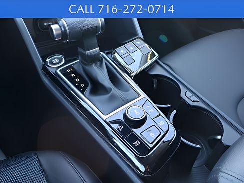 Used 2023 Kia Sportage EX AWD/4WD image 13