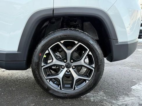 New 2026 Jeep Compass Limited image 18