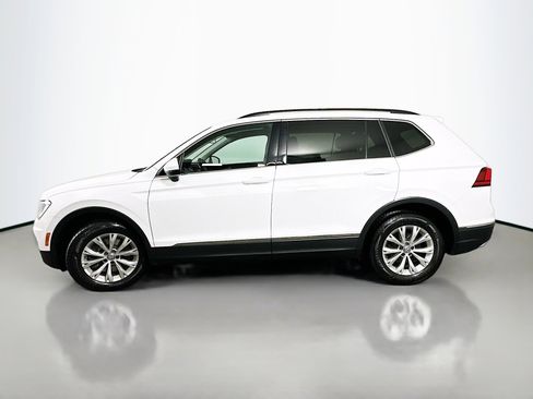 Used 2018 Volkswagen Tiguan SE w/ Front Fog Lights Package FWD image 5