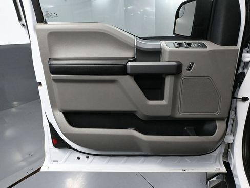 Used 2020 Ford F150 XLT w/ Equipment Group 302A Luxury image 21