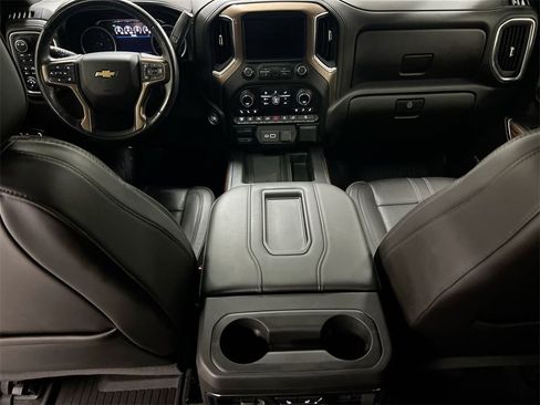 Used 2020 Chevrolet Silverado 2500 High Country w/ Z71 Off-Road Package image 10