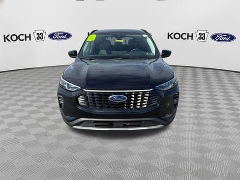 Used 2024 Ford Escape Platinum AWD/4WD image 2