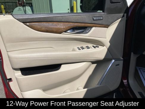Used 2019 Cadillac Escalade Luxury w/ LPO, Radiant Package AWD/4WD image 13