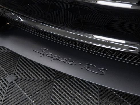 Certified 2025 Porsche 718 Boxster Spyder RS RWD image 14