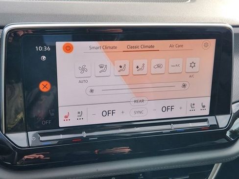 Used 2024 Volkswagen Atlas Peak Edition SEL image 21