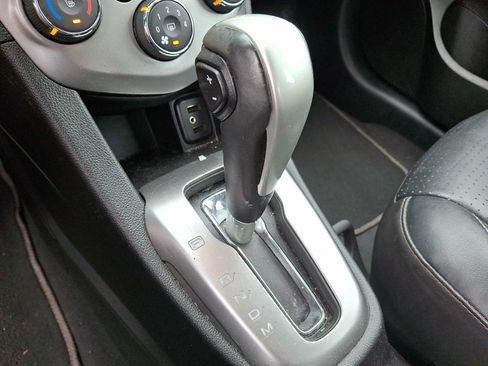 Used 2018 Chevrolet Sonic Premier FWD image 11