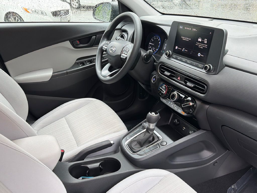 Used 2023 Hyundai Kona SEL w/ Cargo Package FWD image 8