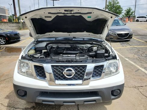 Used 2019 Nissan Frontier S RWD image 54