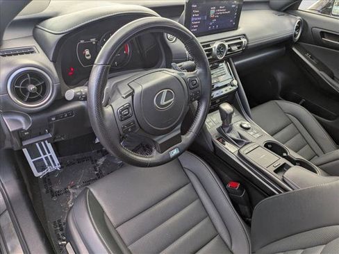 Used 2022 Lexus IS 350 F Sport image 10