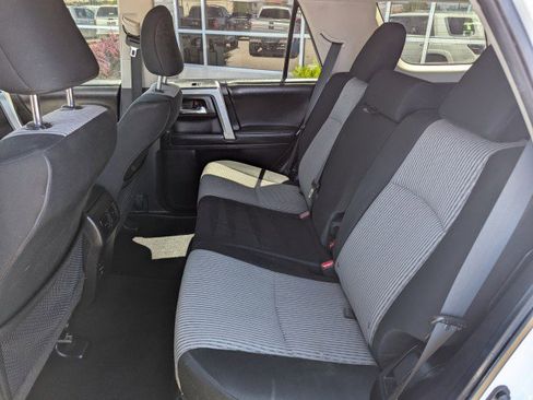 Used 2015 Toyota 4Runner SR5 AWD/4WD image 24