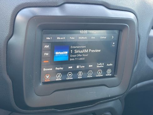 Used 2019 Jeep Renegade Sport w/ UConnect 7.0 Group image 8