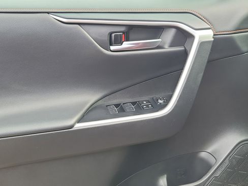 Used 2024 Toyota RAV4 Adventure image 6