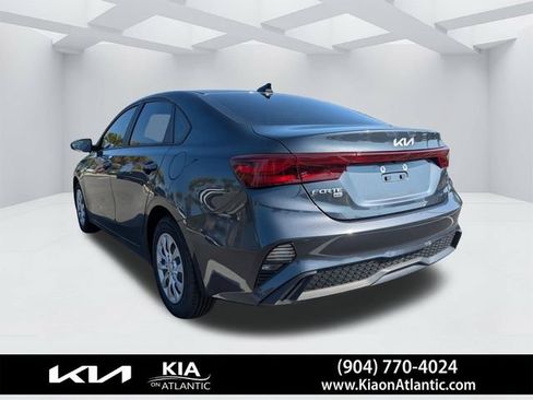 Used 2024 Kia Forte LX FWD image 5