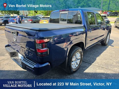 Used 2022 Nissan Frontier SV w/ Technology Package AWD/4WD image 5