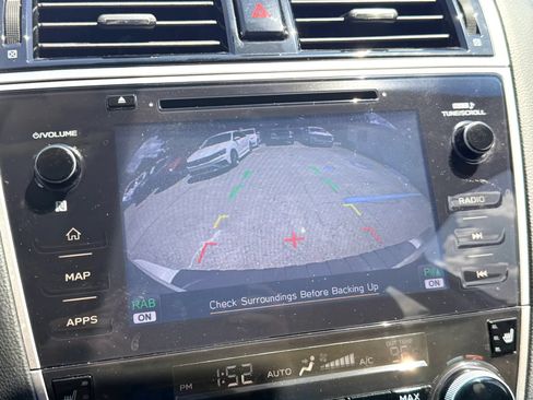 Used 2019 Subaru Outback 2.5i Touring AWD/4WD image 25