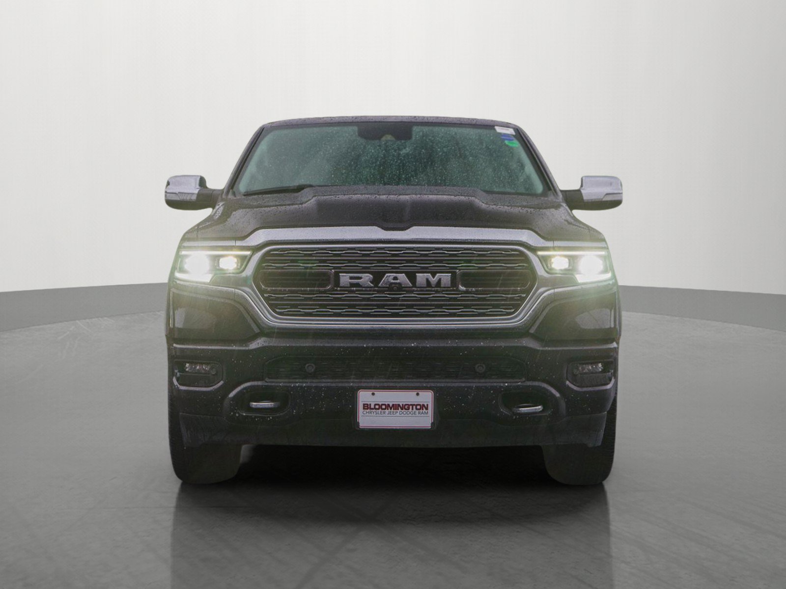 Used 2022 RAM 1500 Limited AWD/4WD image 2