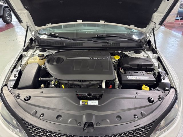 Used 2015 Chrysler 200 S w/ Navigation & Sound Group I AWD/4WD image 13