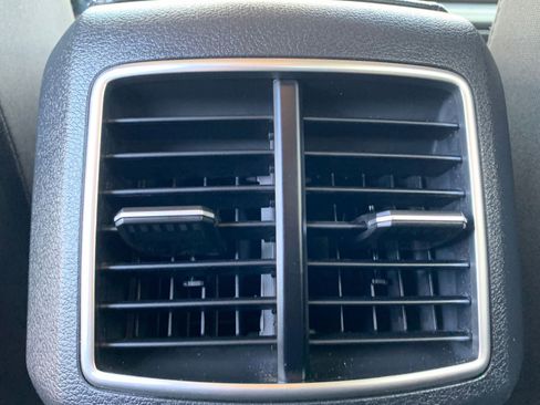 Used 2024 Kia Sportage LX image 23