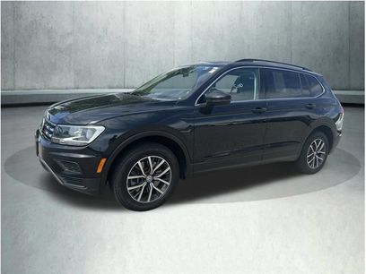 Used 2019 Volkswagen Tiguan SE w/ Panoramic Sunroof Package