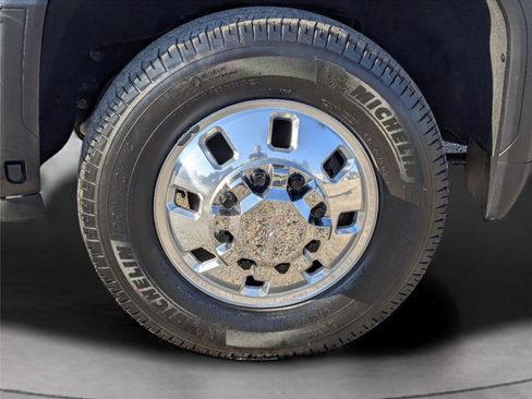 Used 2024 GMC Sierra 3500 Denali w/ Denali Reserve Package image 10