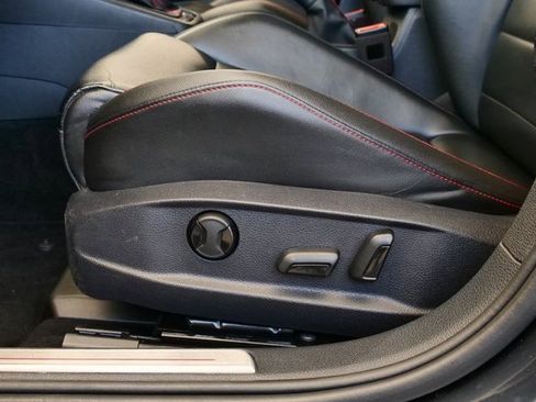 Used 2019 Volkswagen GTI Autobahn image 11