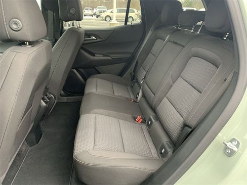 Used 2025 Chevrolet Equinox LT image 23