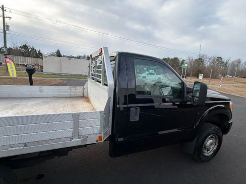 Used 2012 Ford F250 XL w/ Snow Plow Prep Pkg image 17