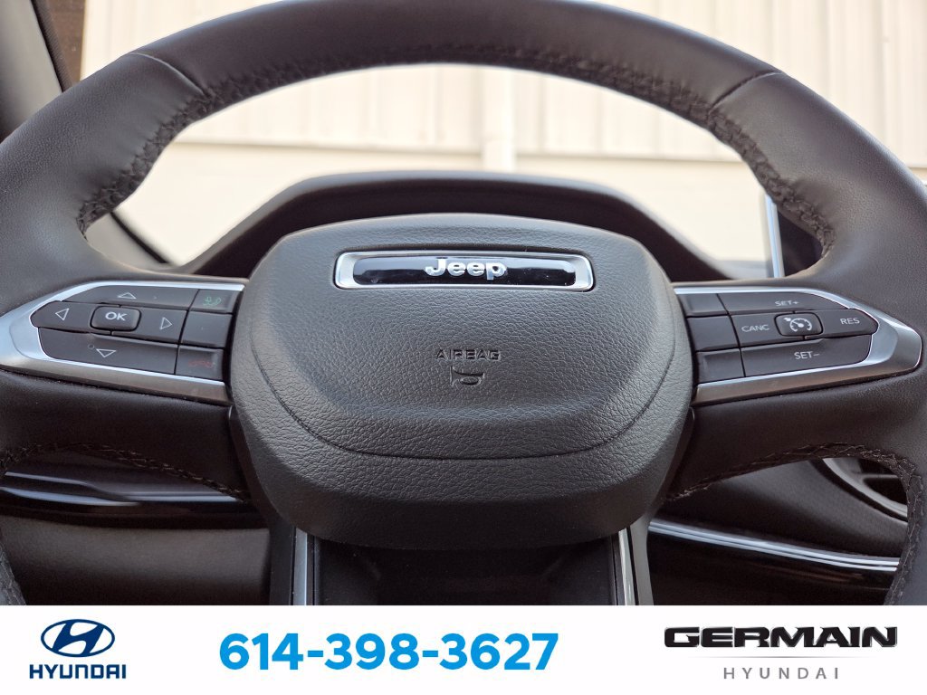 Used 2023 Jeep Compass Latitude w/ Convenience Group AWD/4WD image 22