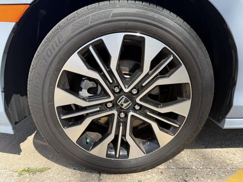 Used 2025 Honda Odyssey Elite image 36