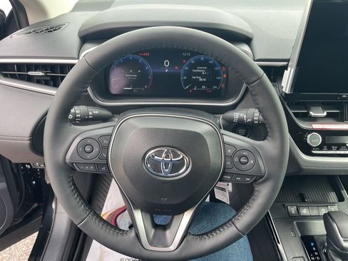 Certified 2026 Toyota Corolla Cross XLE w/ Convenience Package image 21