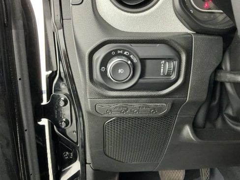 Used 2024 Jeep Wrangler Unlimited Sport AWD/4WD image 26