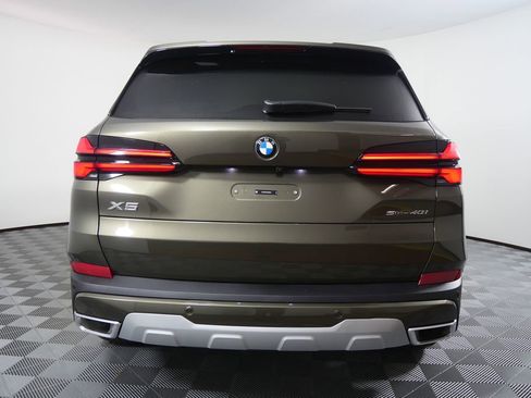 Used 2026 BMW X5 sDrive40i image 4