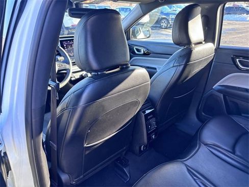 Certified 2023 Jeep Compass Limited image 23