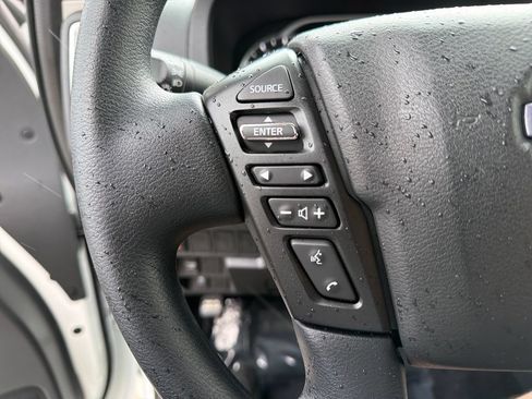 Certified 2025 Nissan Frontier SV RWD image 19